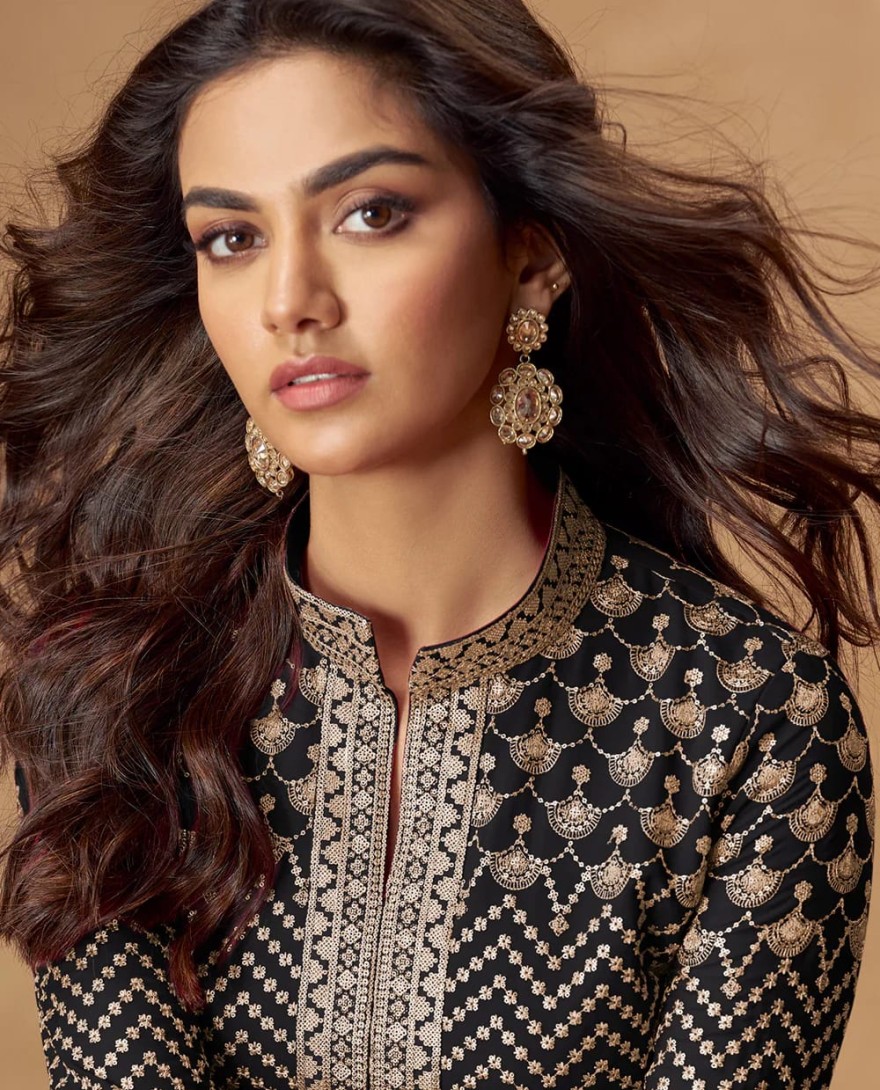 10338 - Black Heavy Embroidered Georgette Anarkali Suit for Pakistani & Punjabi Festive Wear