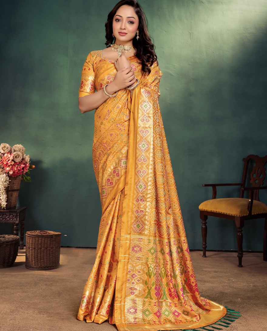 Couple Outfit - Yellow Haldi Couple Outfit Set Traditional Indian Saree with Mens Kurta Pajama Jacquard Silk Jacket Online Shopping