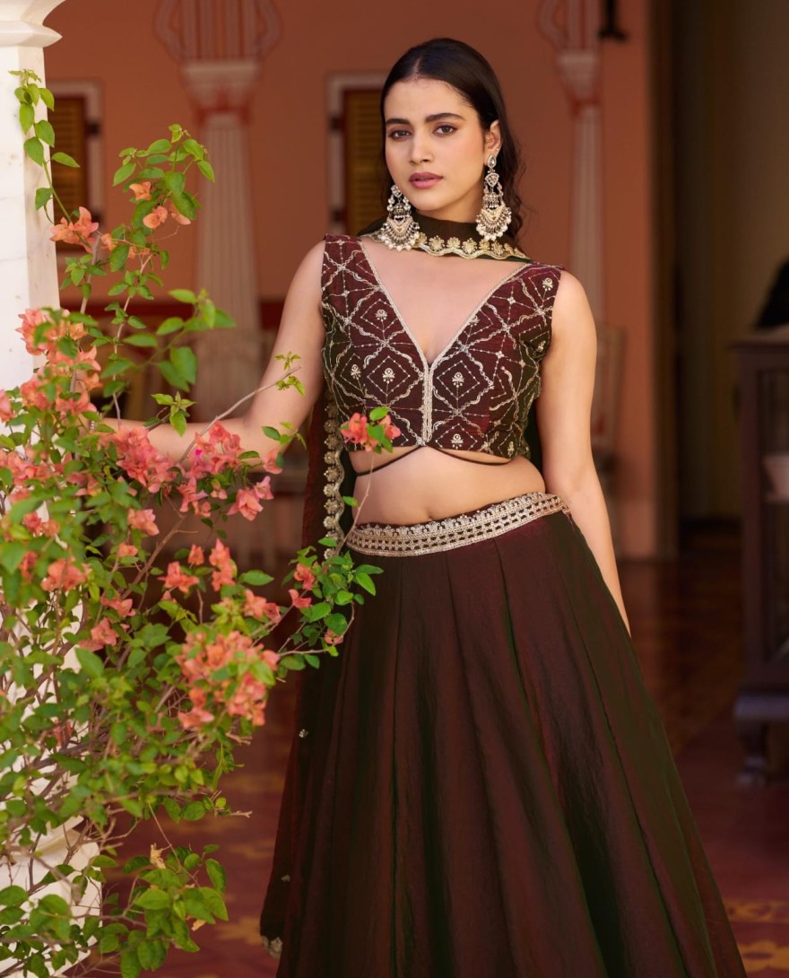 BROWN - Bridesmaid Red Wear Fendi Lehenga Choli