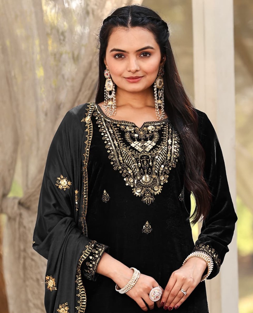 BLACK - Black Velvet Suit