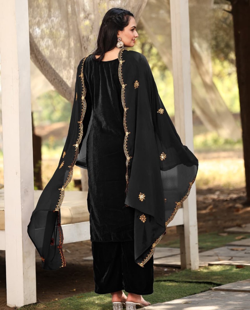 BLACK - Black Velvet Suit