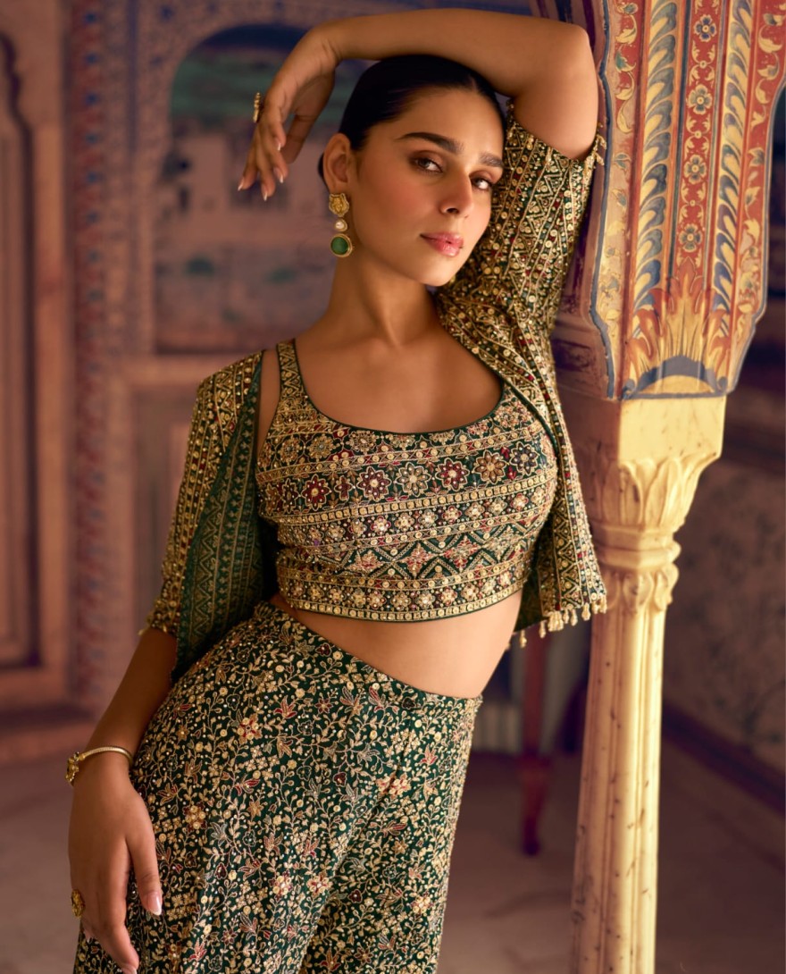 GREEN - Green Georgette Jacketed Co-ord Set With Zari Detailing