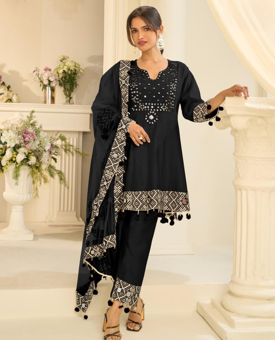 BLACK - Black Mirror Embroidery Pant Style Suit
