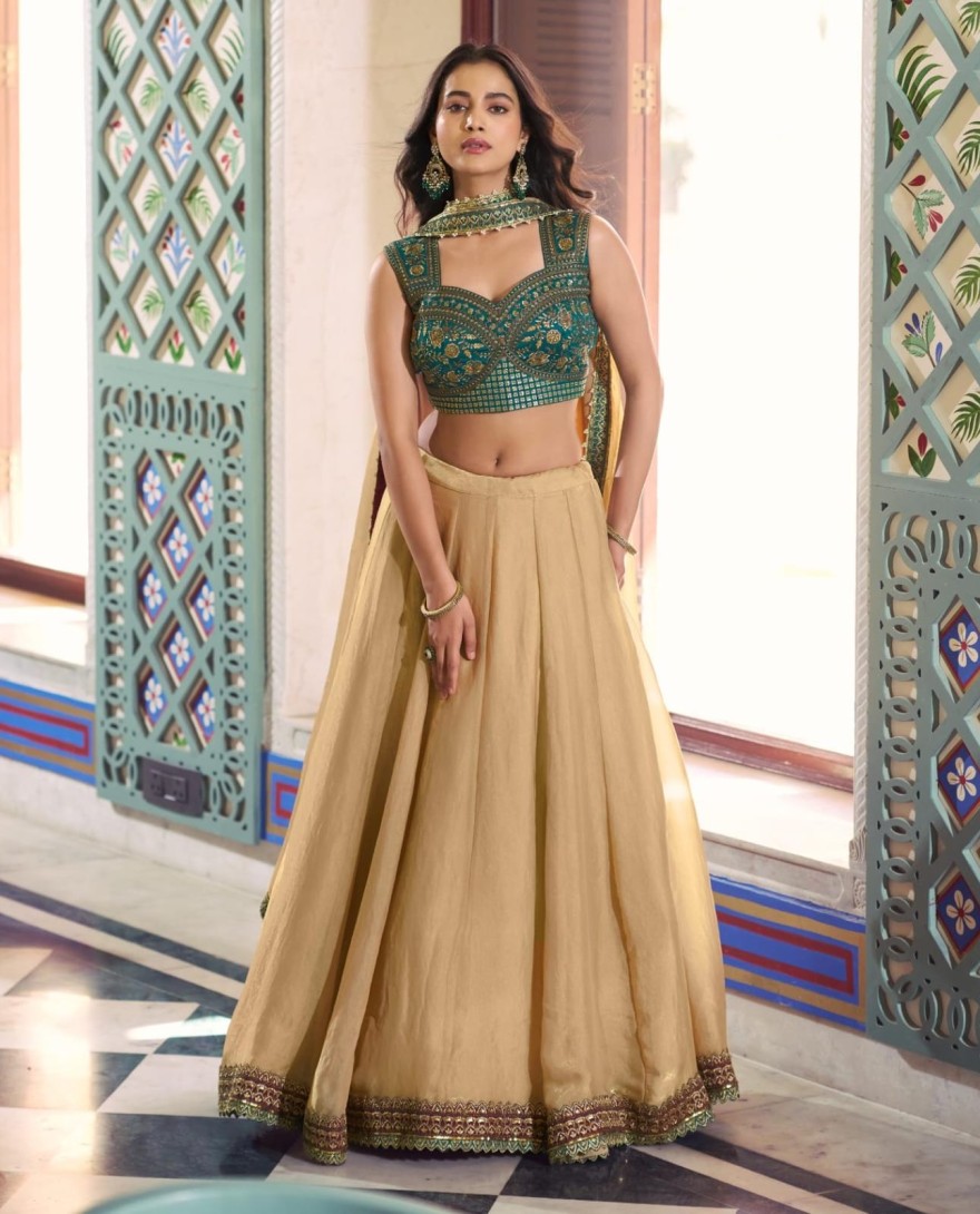 CREAM - Chiku Color Bridesmaid Chaniya Choli