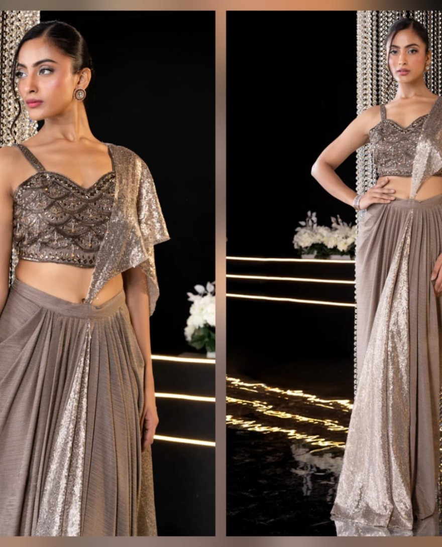 GOLDEN - Champagne Charm-Pre-Draped Saree