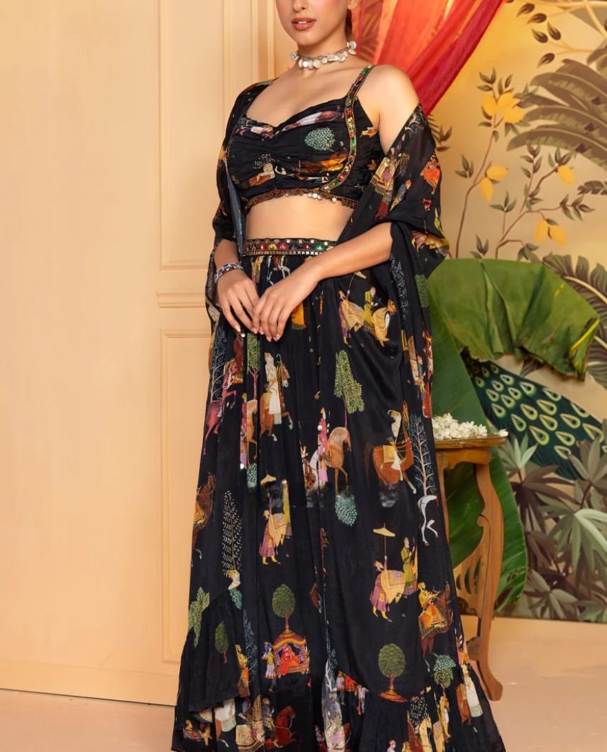 BLACK - Dark Drama-Skirt Set